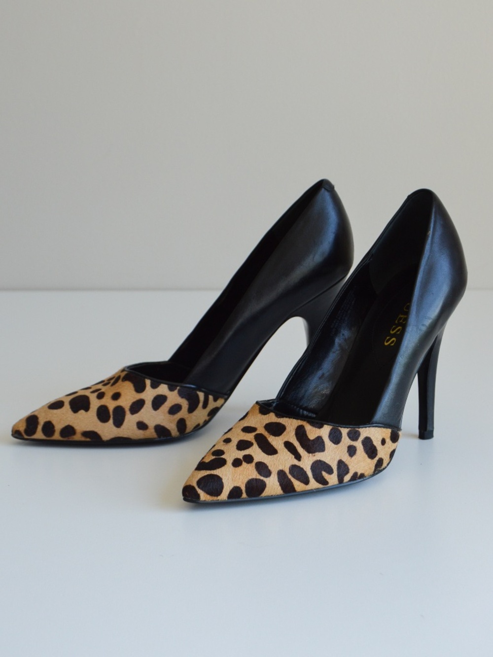 Guess Black Leather Leopard Print Calf Hair Cap-Toe Pointed Stiletto Pump 7.5